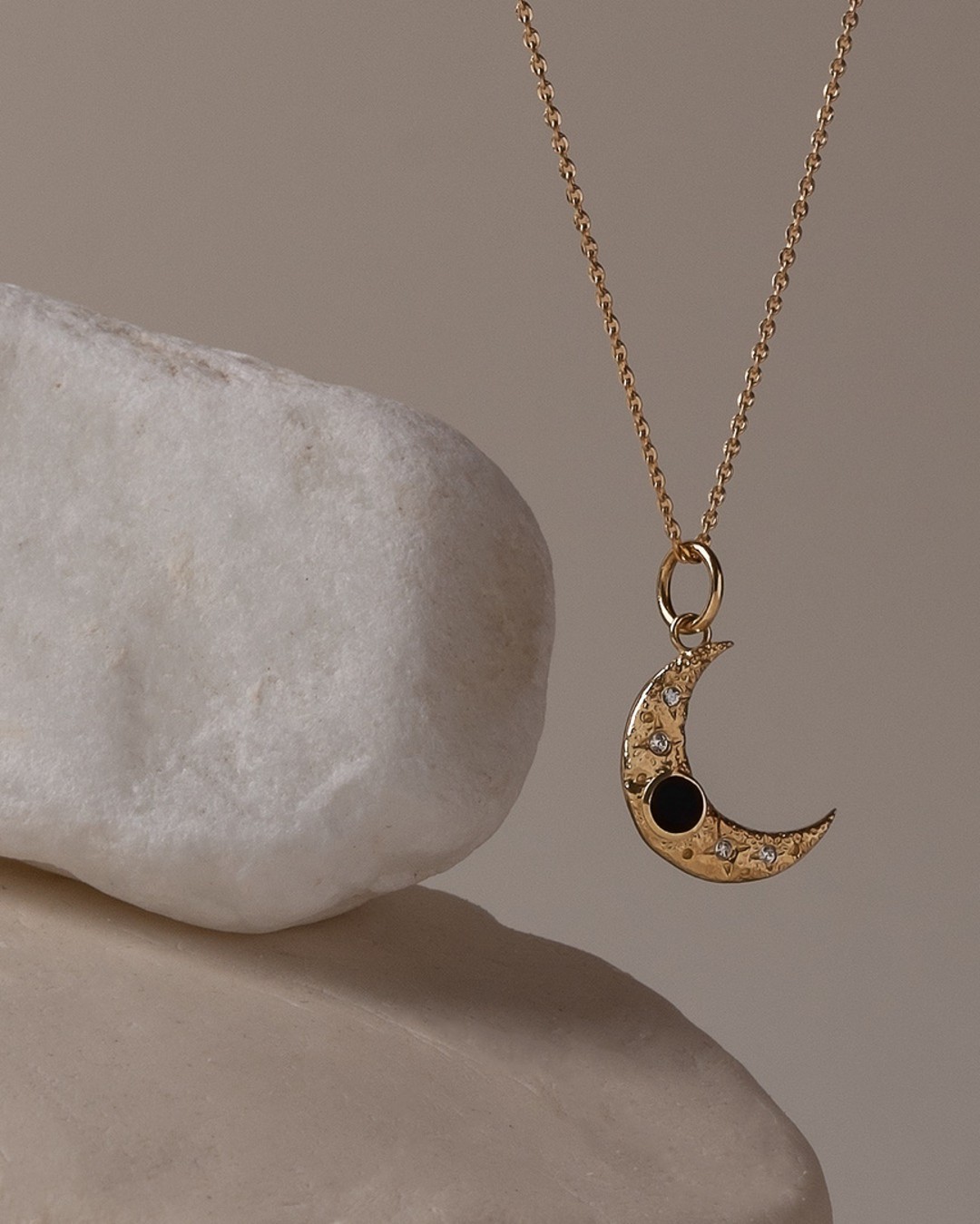 Lunara Crescent Pendant Product Image 01