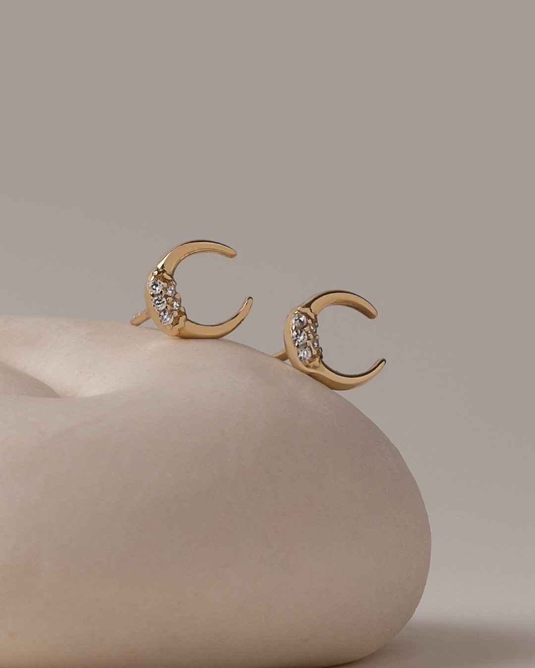 Lunara Studs Product Image 01